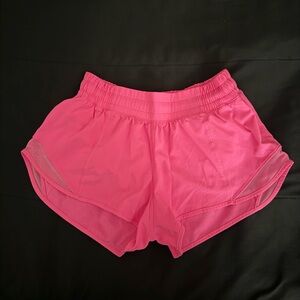 Lululemon Hotty Hot Shorts 2.5” - Size 4 - Dark Prism Pink